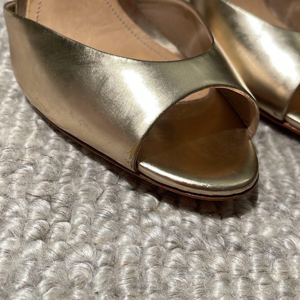 Schutz Saasha Lee Metallic Heel - Picture 7 of 9